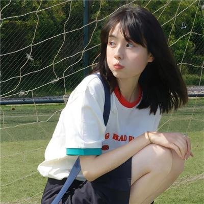 湖畔春晓